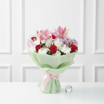 Charming Lily & Rose Mixed Bouquet